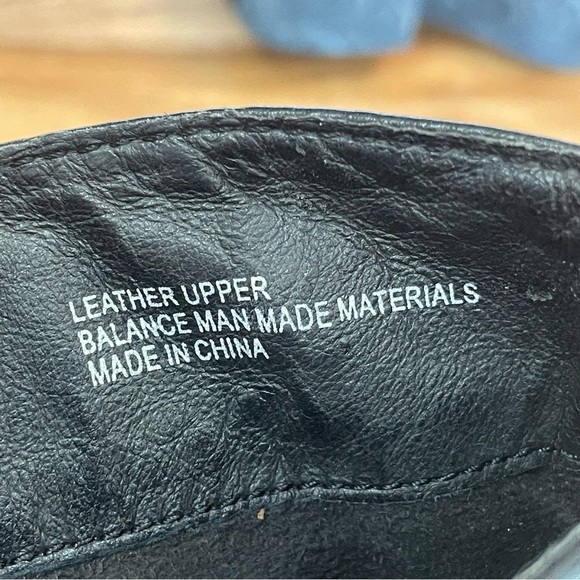 BORN Leather Black Boots with Brown Contrasting Stitching Metal Buckle Moto sz 7 - Picture 10 of 14